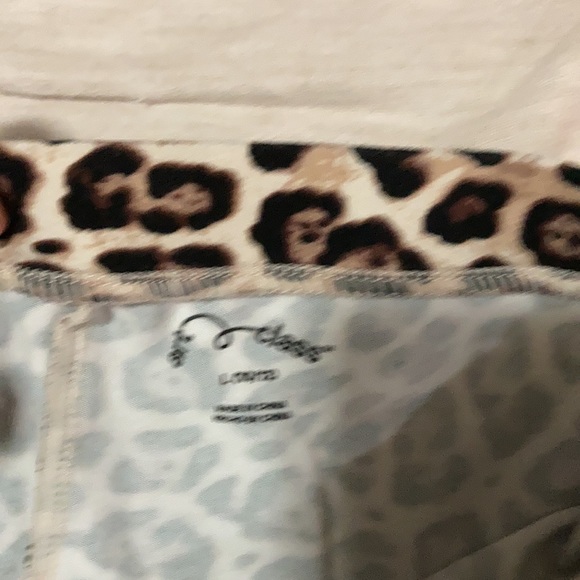 Art class cheetah leggings 10/12 - Picture 4 of 4